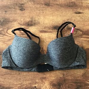 PINK Victoria’s Secret bra